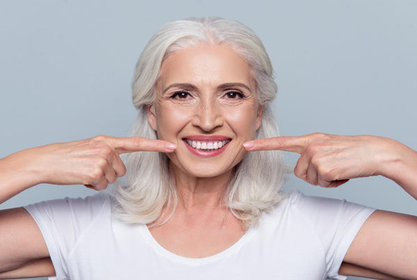 la importancia de como cierras la boca- Clínica dental Mar Tarazona- menopausia